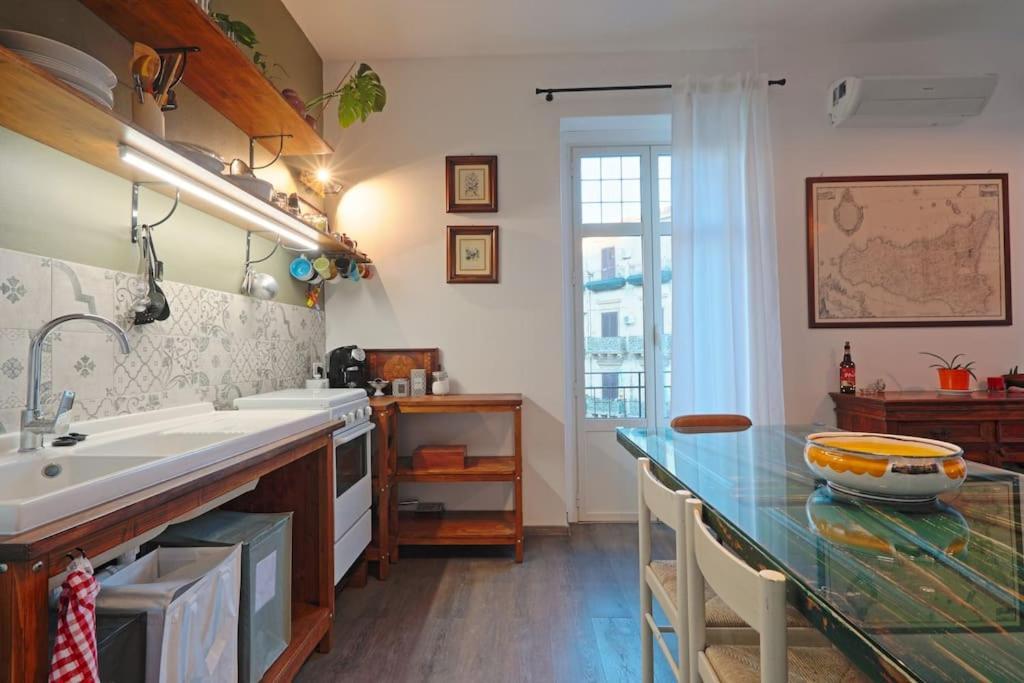 Appartamento La Casuzza Del Borgo - Porto - Politeama Palermo Esterno foto