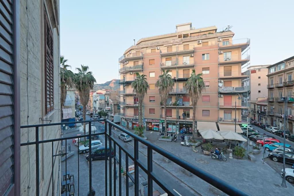Appartamento La Casuzza Del Borgo - Porto - Politeama Palermo Esterno foto